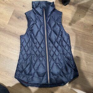 Athleta Navy Puffer Vest Size Small